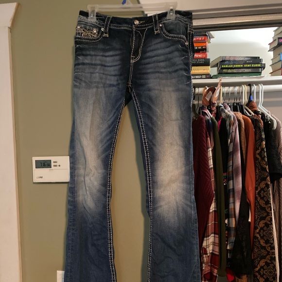 Jeans - Picture 2 of 4